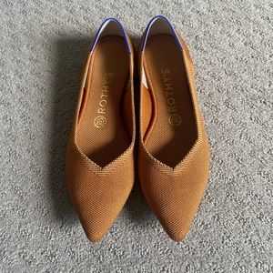 Rothys’s The Point. Size 8. *Like NEW*